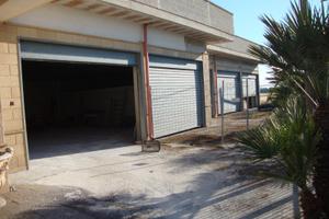 Garage . per info. contatti al cell. 3456439635