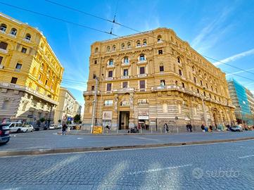 3 LOCALI A NAPOLI