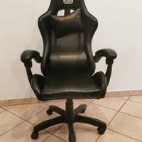 Sedia Gaming in pelle nera