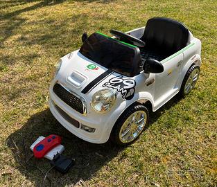 Mini cooper elettrica macchina