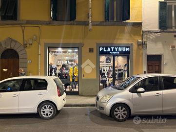 NEGOZIO A FIRENZE