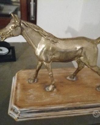 Scultura modello statua cavallo