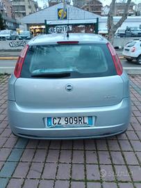 grande punto 1.3 multi jet dinamic 