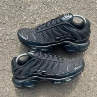 Nike Air Max Plus Triple Black EU 42