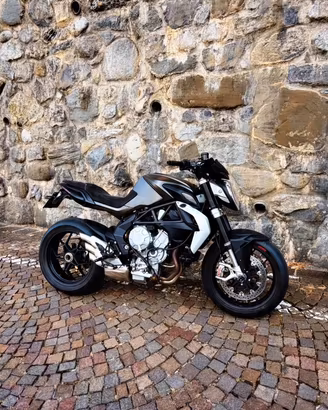 Mv brutale 675