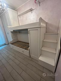 intera cameretta con letto a castello