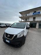 NISSAN NV300