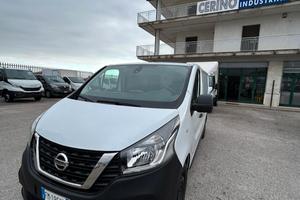 NISSAN NV300