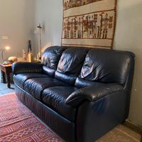 Divano letto in pelle blu scuro