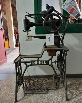 Macchina Singer del 900