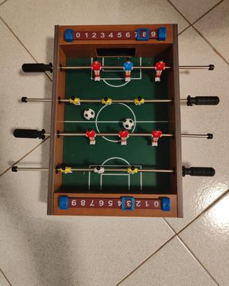 Biliardino da tavolo