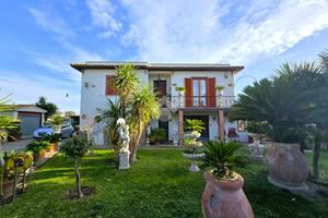 VILLA SINGOLA A TARQUINIA