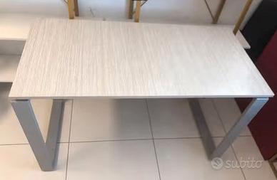 Scrivanie 120x60 design moderno in legno e metallo