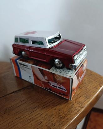 Ambulanza Vintage in Latta (Tin Toy) - Anni '70/80