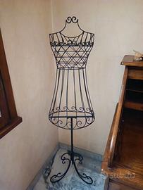 Manichino sartoriale in ferro battuto