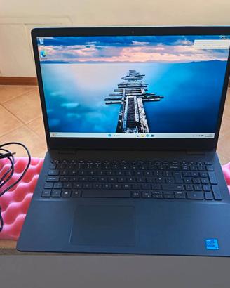 DELL 15,6" FHD 8-Core i5-11th 16GB 256GB TAST UK