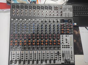 Bheringher Xenyx 2442 FX