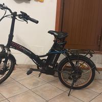Bici elettrica argento