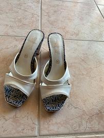 Ciabattina con tacco  – POLLINI –