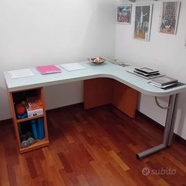 Scrivania 