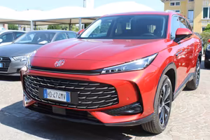 MG HS HEV Luxury
