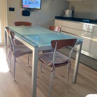 Tavolo in Vetro Allungabile 