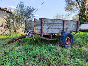Rimorchio carrello agricolo