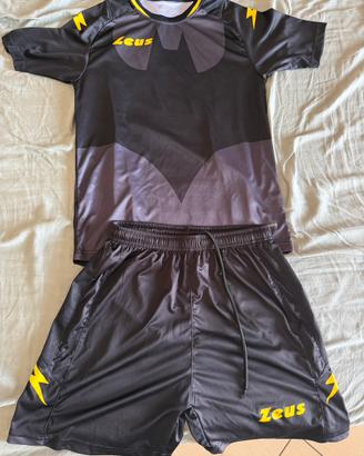 Completo Zeus Batman Calcio/Sport tg. S/M