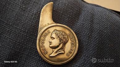 Christofle Napoleone tagliacarte da tavolo. 