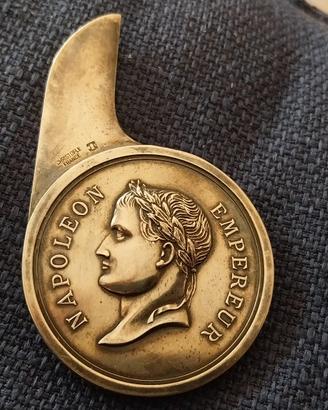 Christofle Napoleone tagliacarte da tavolo. 