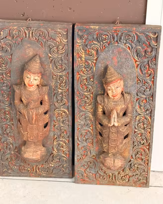 due pannelli antichi Thai in legno intagliato 70cm