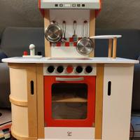 Cucina giocattolo in legno marca Hape