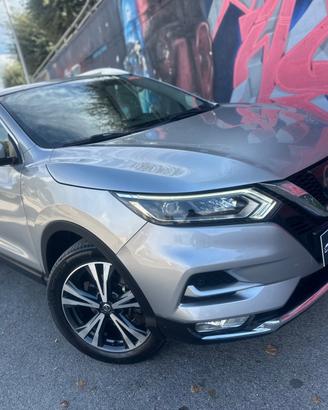 Nissan Qashqai 1.5 dCi AUTOMATICA/NAVI/R.CAMERA