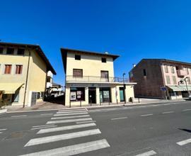 INTERESSANTE FABBRICATO RESIDENZIALE IN PIENO C...