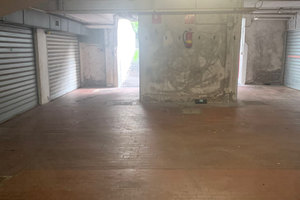 Box auto in condominio privato Via L. Chiala