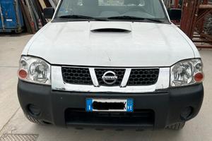 PICK UP NISSAN KING CAB 4X4