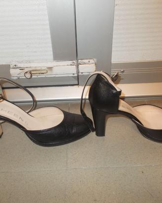 Scarpe marca Sheen, tg. 39