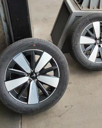 4 gomme e 4 cerchi in lega 235/55/19 255/50/19