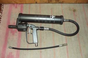 pompa di ingrassaggio semi automatica  pn/505