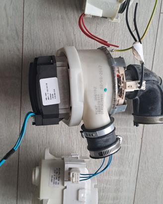 pompe lavastoviglie hotpoint 3D ZONE WASC