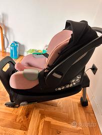 Ovetto Recaro per Auto con base isofix