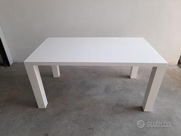 tavolo da cucina /soggiorno 