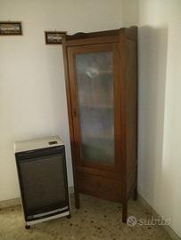 vetrina in legno due 