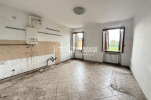 Ampio trilocale in piccola palazzina - Libero subi