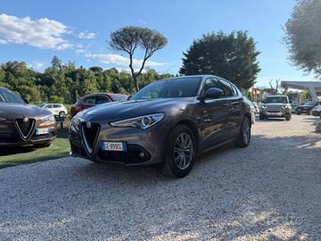 Alfa Romeo Stelvio 2.2 Turbodiesel 190 CV AT8 RWD 