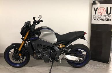 YAMAHA MT-09 NAKED