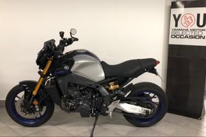 YAMAHA MT-09 NAKED