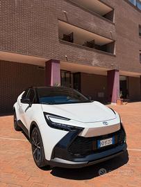 Toyota C-HR 1.8 HV Lounge 145 KW 197 CV TETTO PANO