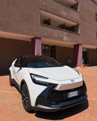 Toyota C-HR 1.8 HV Lounge 145 KW 197 CV TETTO PANO