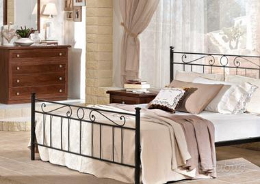 Letto matrimoniale senza contenitore nero con rete